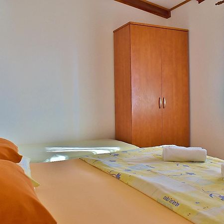 Feniks Apartmani Лопар Екстериор снимка