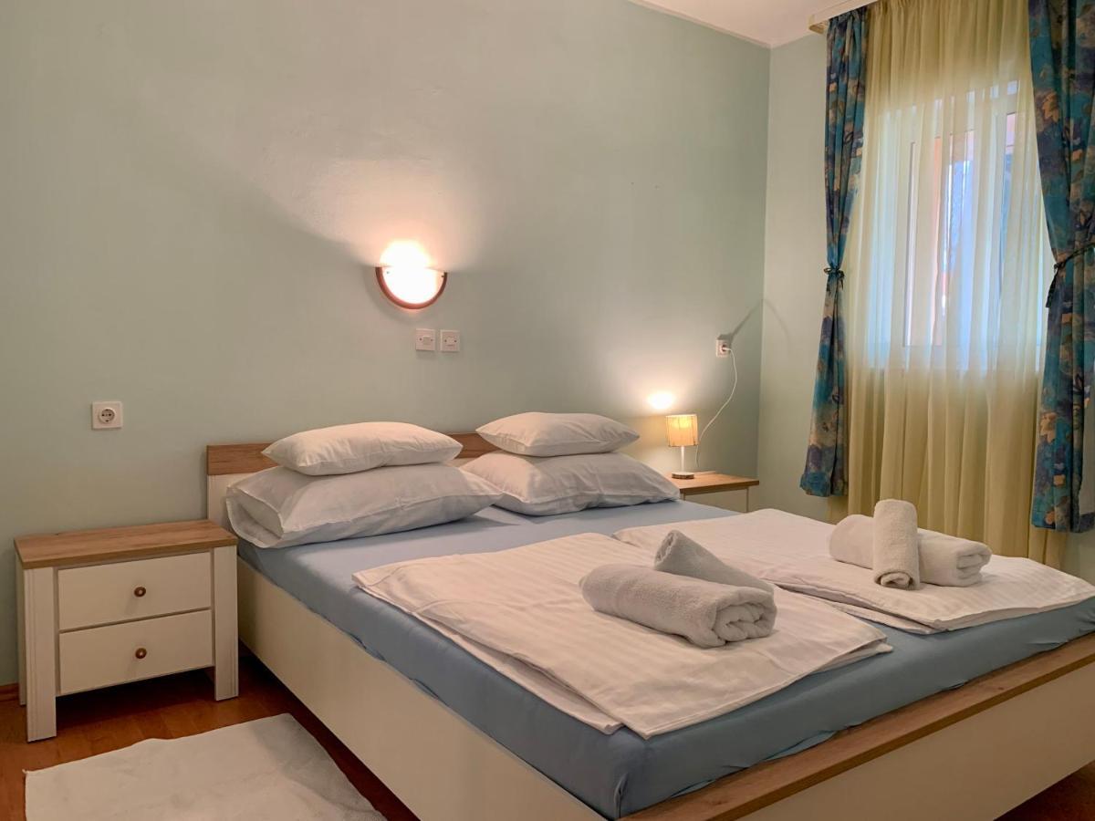 Feniks Apartmani Лопар Екстериор снимка
