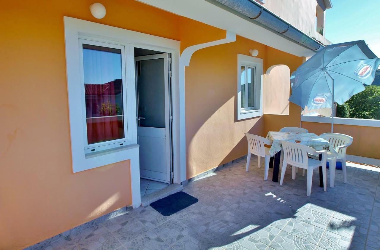 Feniks Apartmani Лопар Екстериор снимка