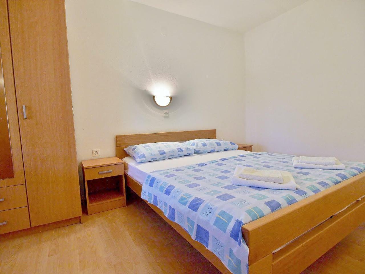 Feniks Apartmani Лопар Екстериор снимка