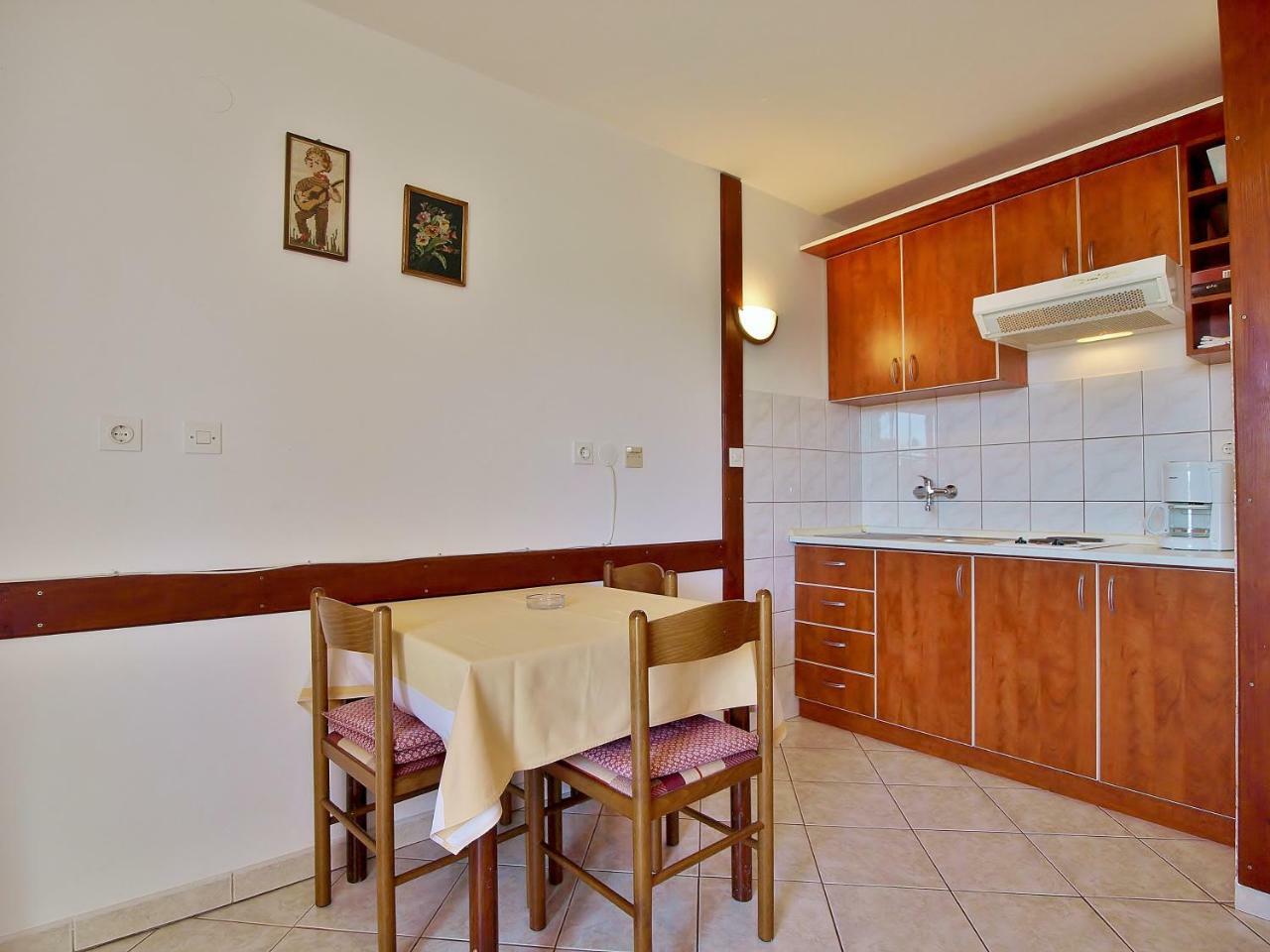 Feniks Apartmani Лопар Екстериор снимка